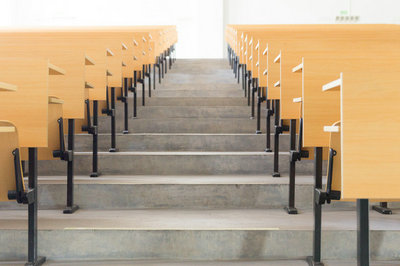 四川大学在职研究生论文字数达到几千字就行了吗审核时参照的要求是院校制定的吗？